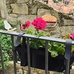 어번 카사 다 포르텔라 * 포르투